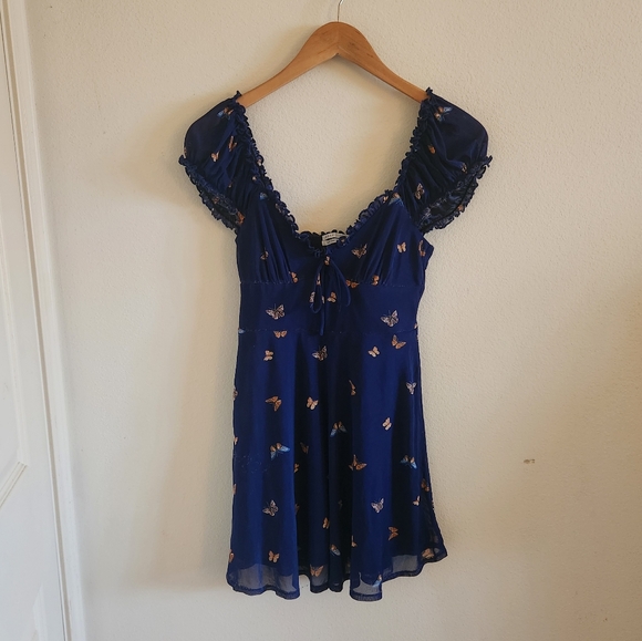 Urban Outfitters Dresses & Skirts - Urban outfitters blue butterfly heart neckline puffy sleeves mini dress